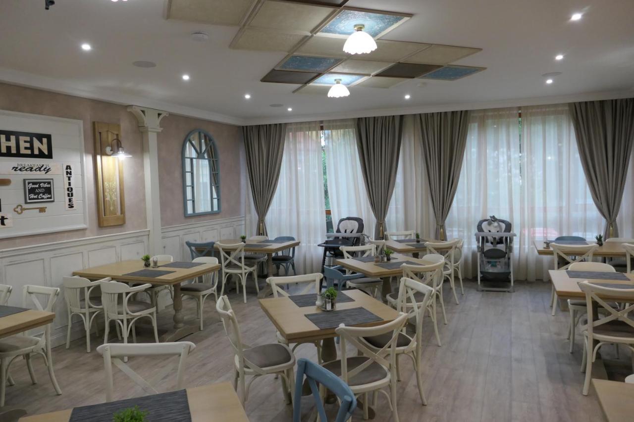 Hotel Mediterraneo อิบส์ อัน แดร์โดเนา ภายนอก รูปภาพ