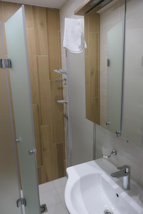Hotel Mediterraneo อิบส์ อัน แดร์โดเนา ภายนอก รูปภาพ