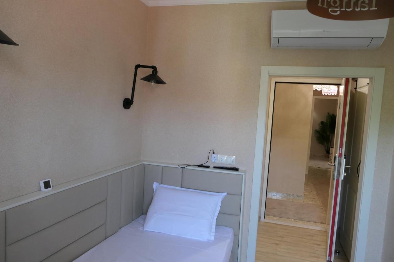 Hotel Mediterraneo อิบส์ อัน แดร์โดเนา ภายนอก รูปภาพ