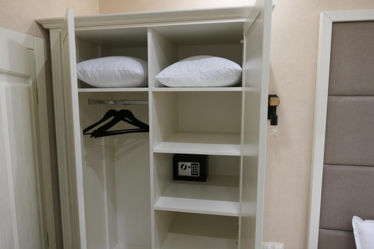 Hotel Mediterraneo อิบส์ อัน แดร์โดเนา ภายนอก รูปภาพ