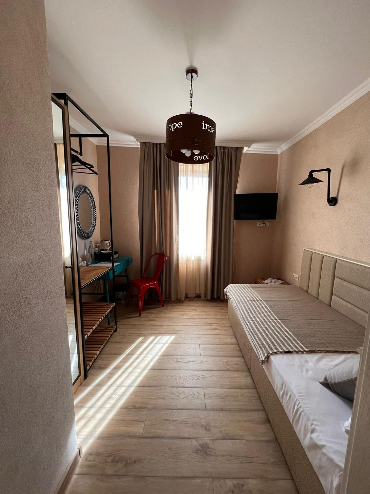 Hotel Mediterraneo อิบส์ อัน แดร์โดเนา ภายนอก รูปภาพ